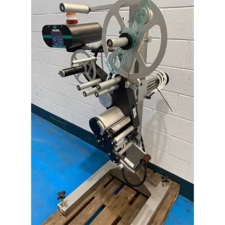 Label applicator